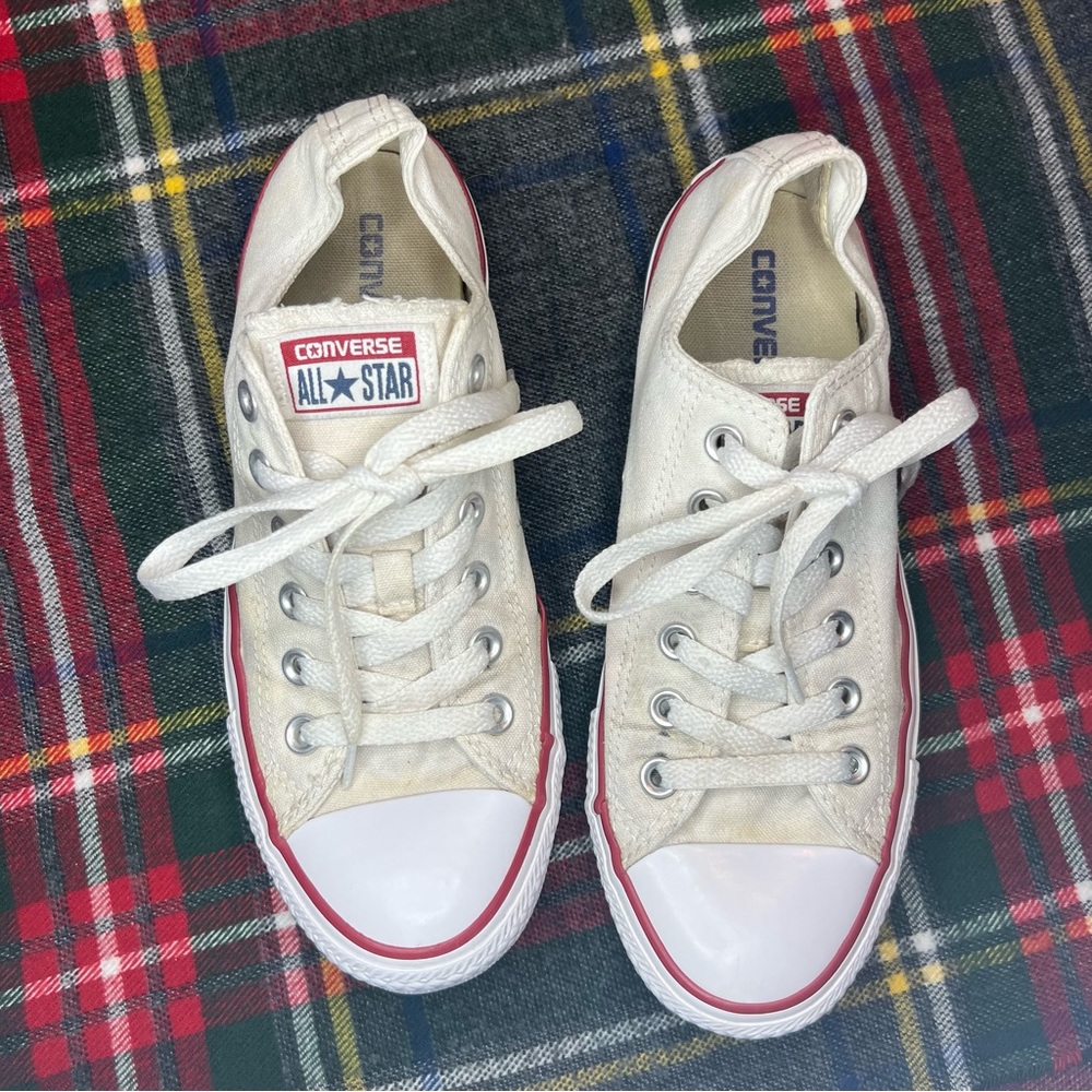 Chuck Taylor Converse All Star White Sneakers 8